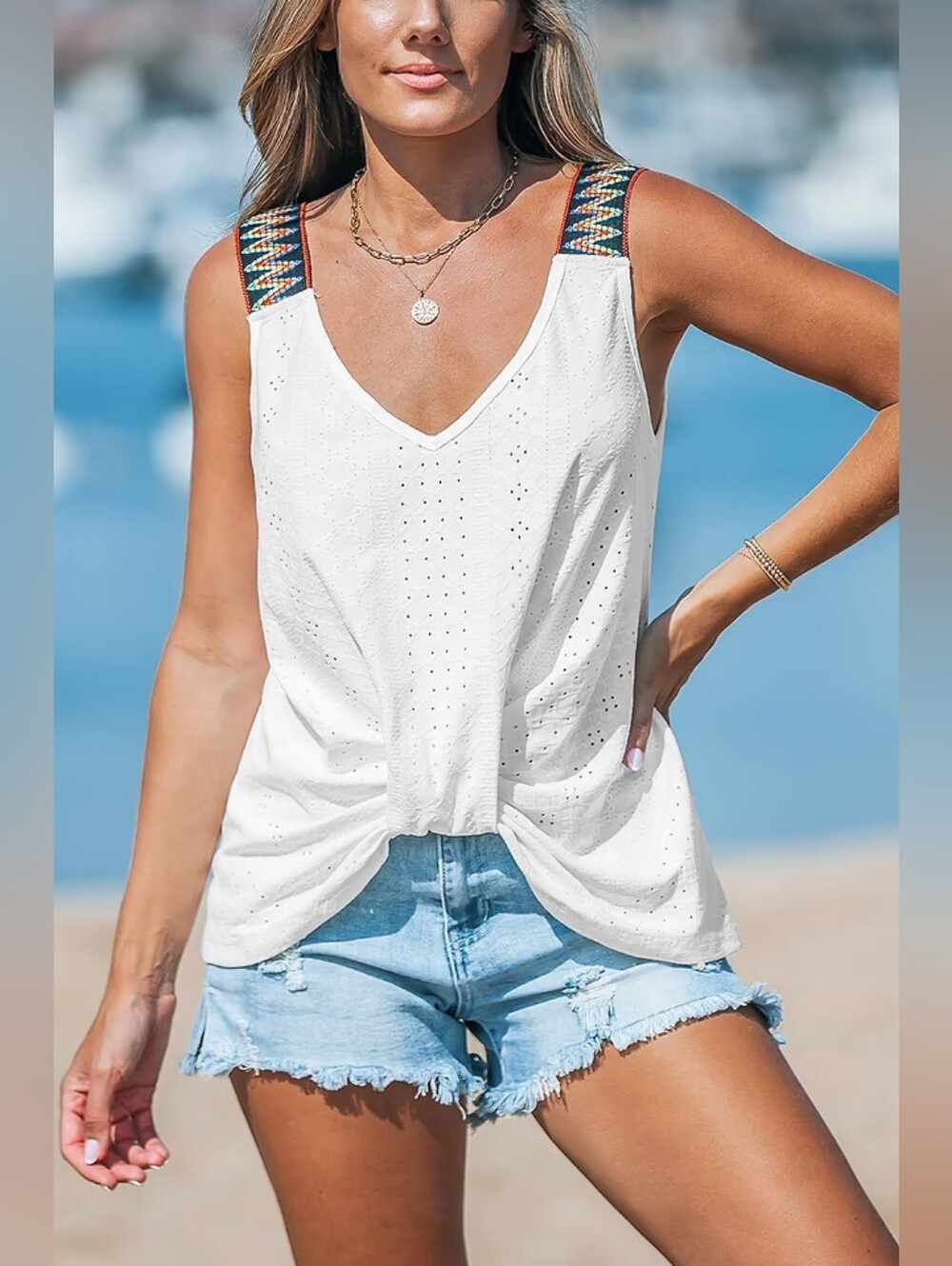 White V-neck Sleeveless Twisted Top 💥 BRAND NEW 💥